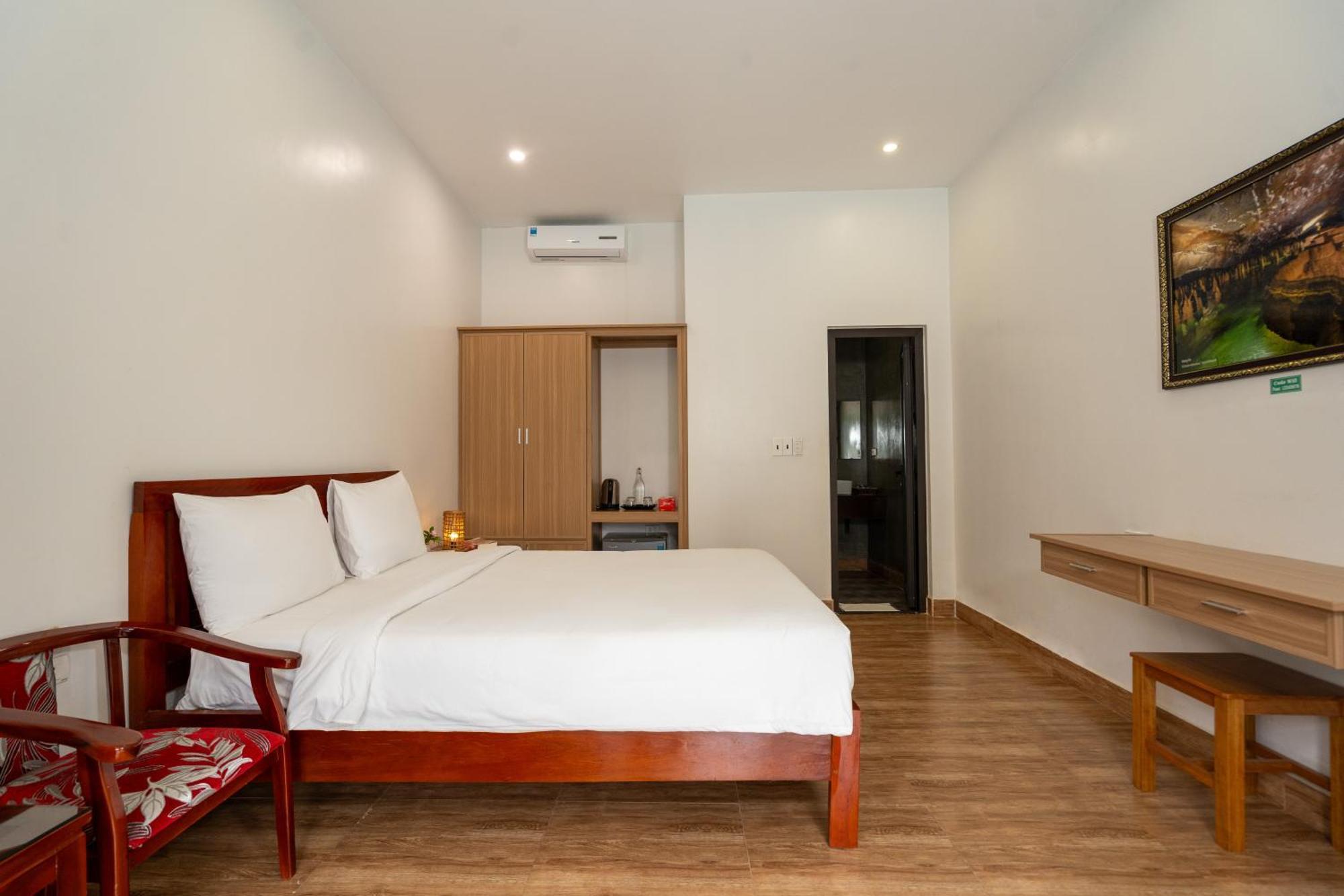 Commander Lodge Phong Nha Exterior foto